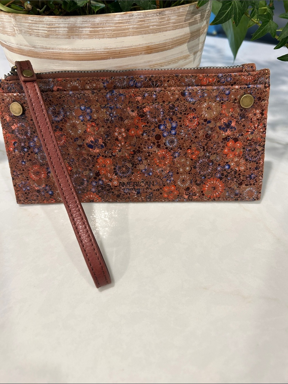 NWOT American Leather Co. Floral Embossed Leather Wristlet Pouch Card Holder
